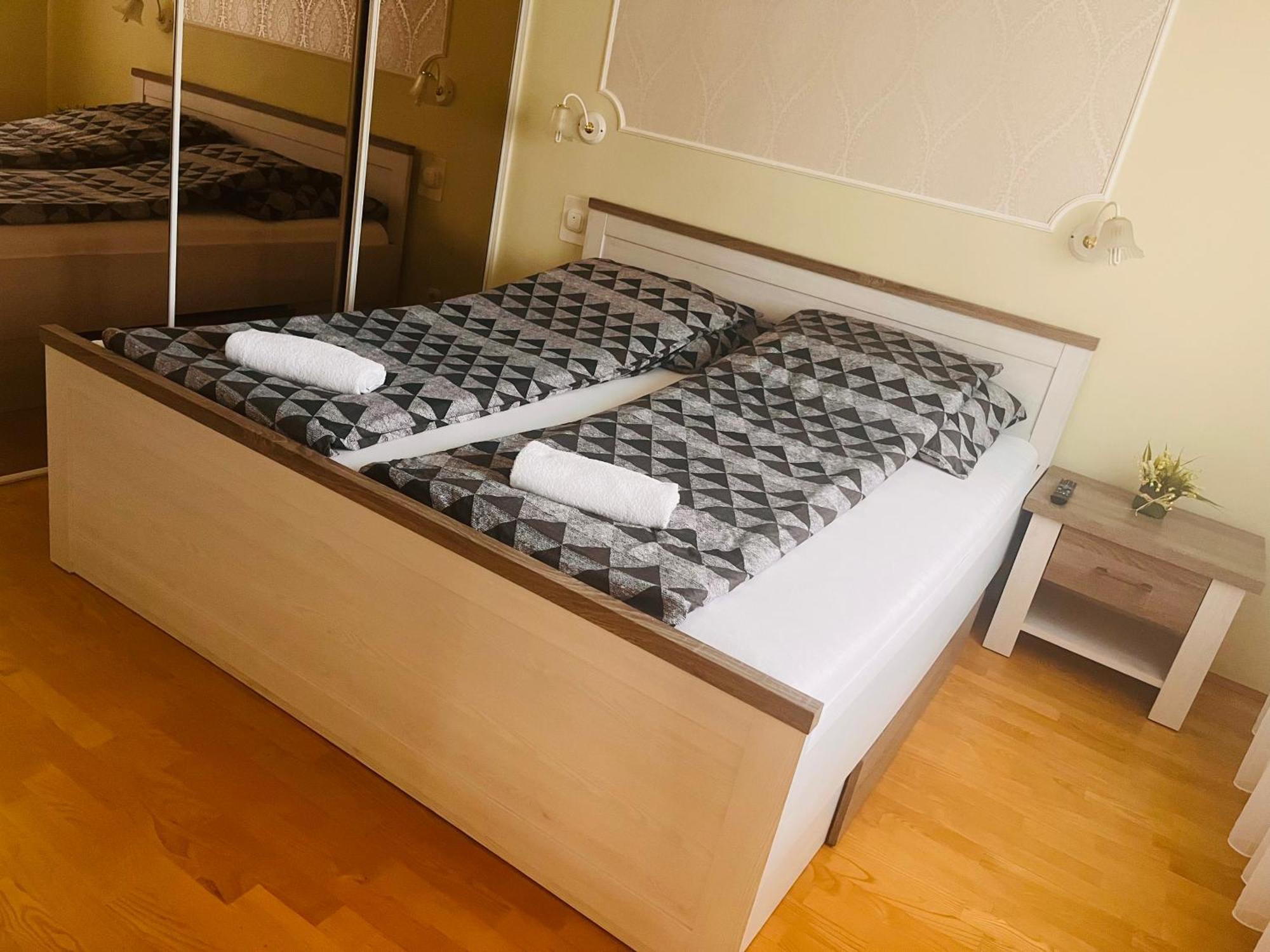 Aqua Azur Apartman Hajduszoboszlo Exterior photo